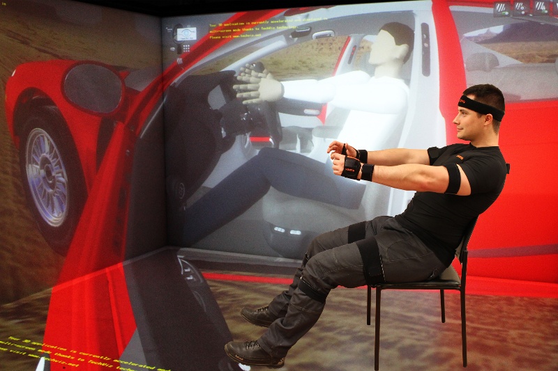 red-Car-position_body-tracking-virtual-reality