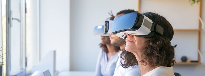 employees-training-in-virtual-reality-in-an-office 1200x900